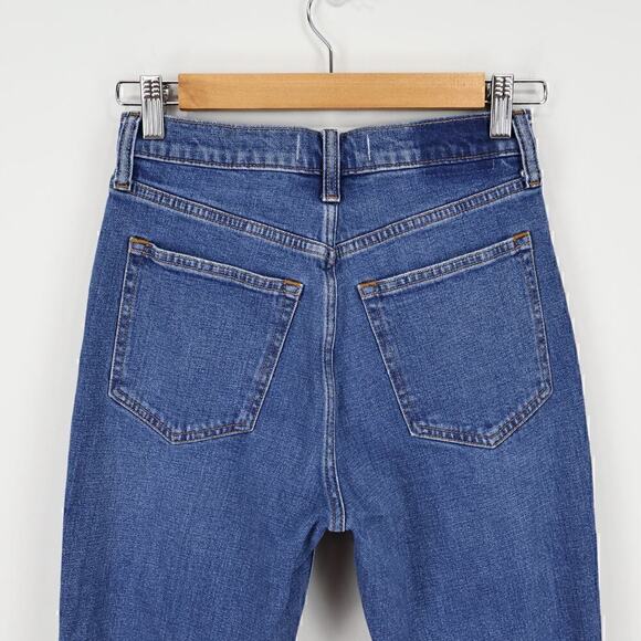 Abercrombie & Fitch Ultra High Rise Ankle Straight Jean Size 26 Short - Picture 5 of 6